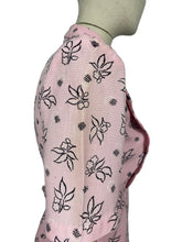 Load image into Gallery viewer, Original 1940's CC41 Pink, Black and White Moygashel Linen Suit - Bust 34