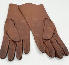 Load image into Gallery viewer, Original 1940's  Warm Brown Leather Gloves with Contrast Stitching *