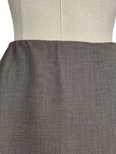 Load image into Gallery viewer, Original 1940's Wool Skirt in Beige and Brown - Waist 28"