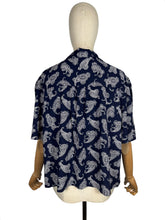 Load image into Gallery viewer, Original 1940's Navy and White Paisley Floppy Cotton Blouse - Bust 44 46