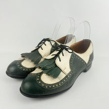 Load image into Gallery viewer, Fabulous Green and Cream Vintage Leather Golf Shoes - Size 4.5