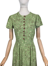 Load image into Gallery viewer, Original 1930's 1940's Novelty Print Green Crepe Day Dress with Horses and Fences Print - Bust 32 34 *