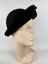 Load image into Gallery viewer, Original 1940's Dark Chocolate Brown Felt and Velvet Hat with Bow Trim By Jacoll