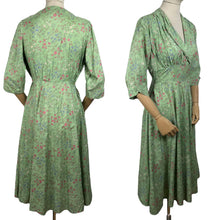 Load image into Gallery viewer, Original 1940's Pure Silk Day Dress with Pretty Floral Print by Debinex - Bust 38 *