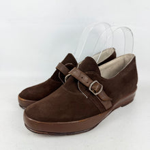 Load image into Gallery viewer, Original 1940's Deadstock CC41 Brown Suede and Leather Wedge Shoes - UK 4