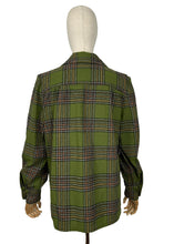 Load image into Gallery viewer, Original 1950’s Pendleton 49er Wool Jacket in Green, Brown and Cream - Bust 40 42