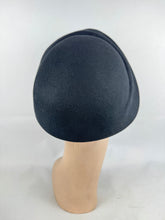 Load image into Gallery viewer, Original 1940's 1950's Hi-Aims Black Felt Hat with High Brim