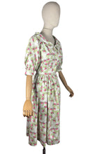 Load image into Gallery viewer, Original 1950's 1960's Petite Fit Crisp Cotton Day Dress in Pink and Green - Bust 32 34 *