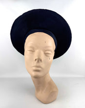 Load image into Gallery viewer, Original 1940's Midnight Blue Fine Straw Beret With Soutache and Glass Beading