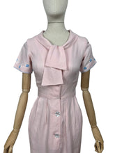 Load image into Gallery viewer, Original 1950's Baby Pink Linen Wiggle Dress by Ros Comain with Blue and White Floral Embroidery - Bust 32 34 *
