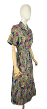Load image into Gallery viewer, Original 1950's Bold Floral Crisp Cotton Belted Chore Dress by Banner - Blue with Pink Roses - Bust 40 *