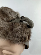 Load image into Gallery viewer, Original 1930's Marshall & Snelgrove Grey Felt High Hat with Rabbit Fur Trim