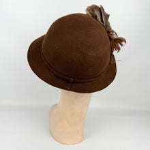 Load image into Gallery viewer, Vintage Warm Brown Felt Hat with Rounded Crown and Large Feather Trim