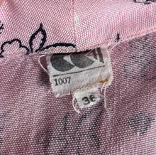 Load image into Gallery viewer, Original 1940's CC41 Pink, Black and White Moygashel Linen Suit - Bust 34