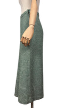 Load image into Gallery viewer, Original 1940's Green and White Tweed Pleated Skirt with Pocket - Waist 27"