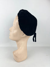 Load image into Gallery viewer, Original 1950's Black Velvet Close Fitting Hat with Bow and Petal Trim *