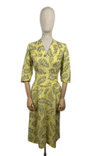 Load image into Gallery viewer, Original 1940's Yellow, Black and White Floppy Cotton Summer Dress with Original Belt - Bust 34 *