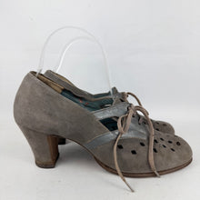Load image into Gallery viewer, Original 1940’s Grey Suede and Leather Lace-up Shoes - UK 5 or 5.5