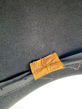 Load image into Gallery viewer, Original 1940's 1950's Hi-Aims Black Felt Hat with High Brim