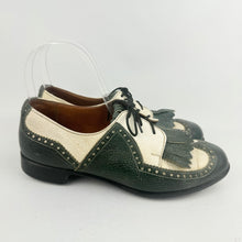 Load image into Gallery viewer, Fabulous Green and Cream Vintage Leather Golf Shoes - Size 4.5