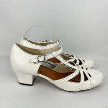 Load image into Gallery viewer, Re-Mix Starlet 1920's 1930's T-Strap Sandals in Ivory Leather - UK Size 9