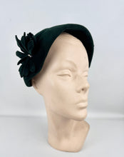 Load image into Gallery viewer, Original 1950’s Bottle Green Felt Hat With Pretty Felt Flower Trim *