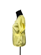 Load image into Gallery viewer, Original 1940’s Embroidered Lemon Yellow Pyjama Top with Scalloped Edge - Great Summer Blouse - Bust 32 34