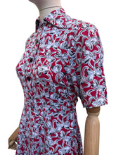 Load image into Gallery viewer, Original 1940's Novelty Print Day Dress with Bow Print in Red, Black and Grey - Bust 34