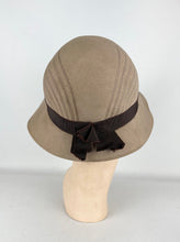 Load image into Gallery viewer, Original 1930's Taupe Seamed Felt Hat with Dark Brown Grosgrain Bow and Early Plastic Trim