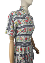 Load image into Gallery viewer, Wounded but Wearable Original Late 1940's or Early 1950's Floppy Cotton Floral Stripe Day Dress - Bust 36 *