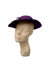 Load image into Gallery viewer, Original 1940's Purple Felt New York Creation Hat with Lace Detail