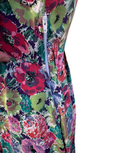 Load image into Gallery viewer, Original 1940’s Painterly Floral Dress - Petite Length - Bust 34