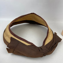 Load image into Gallery viewer, Original 1940’s Natural Straw Hat with Open Crown and Grosgrain Trim and Bow
