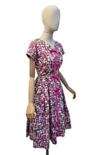 Load image into Gallery viewer, Original 1950’s Pink and Green Cotton Day Dress with Bow Trim - Bust 34