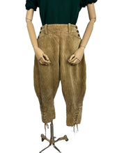 Load image into Gallery viewer, Original 1940's WW2 Women's Land Army Corduroy Breeches W27" 28 29 *