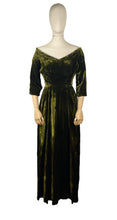 Load image into Gallery viewer, Original 1930's Off the Shoulder Moss Green Velvet Full Length Evening Dress - Bust 33 34 *