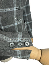 Load image into Gallery viewer, Original 1940’s Crayson Model Lightweight Wool Jacket in Grey, Blue and Black Check - Bust 36"