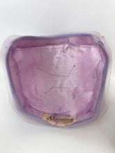 Load image into Gallery viewer, Original 1950's Manning of London Lavender Purple Hat with Ruffle Trim