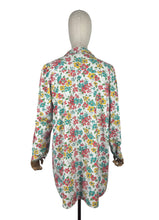 Load image into Gallery viewer, Originla 1940's White Cotton Smock with Bright Floral Print - Bust 38 *