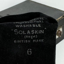 Load image into Gallery viewer, Original 1940's CC41 Deadstock Soft Black Leather Gloves - Size 6
