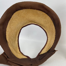 Load image into Gallery viewer, Original 1940’s Natural Straw Hat with Open Crown and Grosgrain Trim and Bow