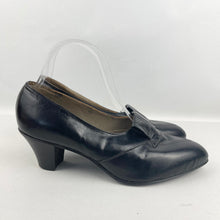 Load image into Gallery viewer, Original 1930's 1940's Inky Black Leather Court Shoes with Punch Detail - UK 5 5.5