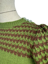 Load image into Gallery viewer, Reproduction 1940's Hand Knitted Stripe Jumper in Turtle Green and Brown Pure Wool - Bust 32 34