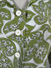 Load image into Gallery viewer, Original 1940’s Green and White Crepe Day Dress with Leaf Print - Bust 34 35