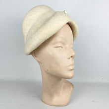 Load image into Gallery viewer, Original 1950's 1960’s Cream Fur Felt Hat with Glass Button Decoration *