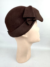 Load image into Gallery viewer, Original 1930's Dark Brown Felt Hat with Oversized Front Bow Trim