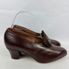 Load image into Gallery viewer, Original 1940's CC41 Brown Leather Shoes with Metal Buckle Trim by Burlington - UK 4 *