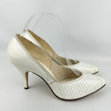 Load image into Gallery viewer, Original 1950's Milwards White Leather Stiletto Heels - UK 5.5 6