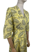 Load image into Gallery viewer, Original 1940's Yellow, Black and White Floppy Cotton Summer Dress with Original Belt - Bust 34 *