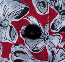Load image into Gallery viewer, Original 1940's Novelty Print Day Dress with Bow Print in Red, Black and Grey - Bust 34